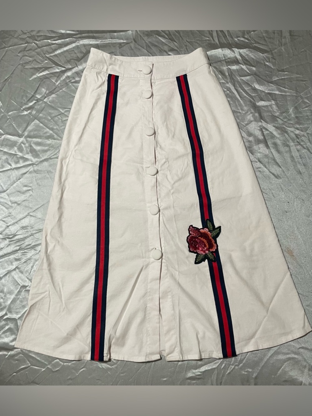 White Button-Front A-Line Skirt with Rose Embroidery